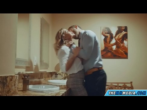 ❤️ Коли грудаста блондинка спокушає вас у громадському туалеті ❌ Просто порно на порно uk.porngifmag.ru ❤